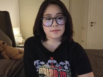 Ki_Mi Chaturbate stream image from February 03, 2025