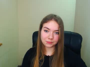 Zoey_Deuttch Chaturbate stream image from February 03, 2025