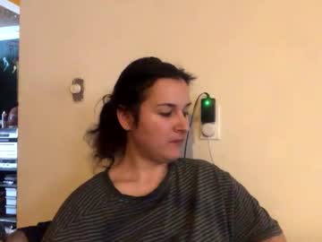 Alvie_Bones Chaturbate stream image from February 03, 2025