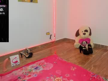 Karely_Sweet Chaturbate stream image from February 03, 2025