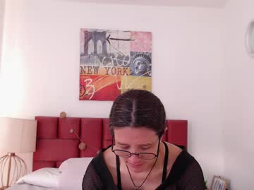 Sereneclarks_ Chaturbate stream image from February 03, 2025