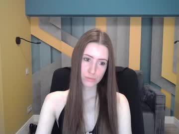 Tinabakers Chaturbate stream image from February 03, 2025