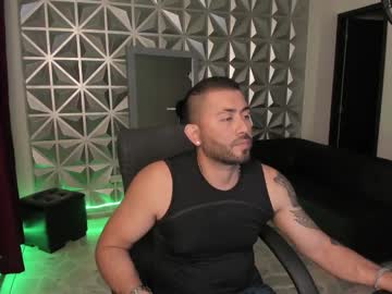 Zyan_Jonas Chaturbate stream image from February 03, 2025