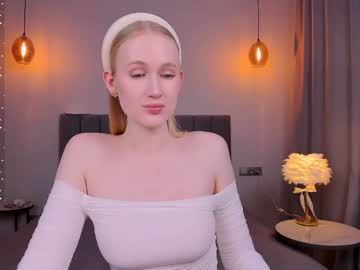 Blondiemermaid Chaturbate stream image from February 03, 2025