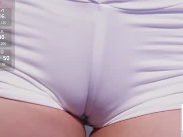 Hella__Cute Chaturbate stream image from February 03, 2025