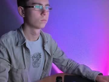 Henrylarik Chaturbate stream image from February 03, 2025