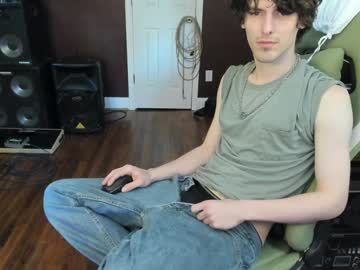 Wolfiekitty Chaturbate stream image from February 03, 2025
