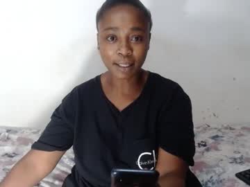 Kinkyebony Chaturbate stream image from February 03, 2025