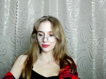 Samqueenzel_ Chaturbate stream image from February 03, 2025