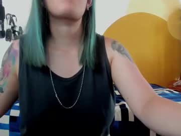 Waningrosee Chaturbate stream image from February 03, 2025