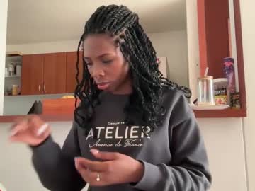 Annie_Bo Chaturbate stream image from February 03, 2025