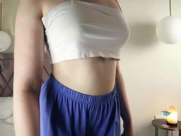 Esmefunnell Chaturbate stream image from February 03, 2025