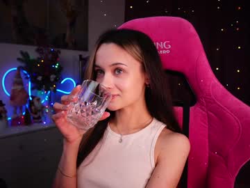 Juicy___Angel Chaturbate stream image from February 03, 2025