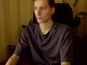 Kevin_Dickinson Chaturbate stream image from February 03, 2025