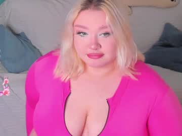 Lilybelll Chaturbate stream image from February 03, 2025