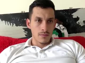 Putito_Bonito Chaturbate stream image from February 03, 2025