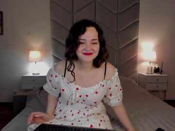 Camillaadrian Chaturbate stream image from February 03, 2025
