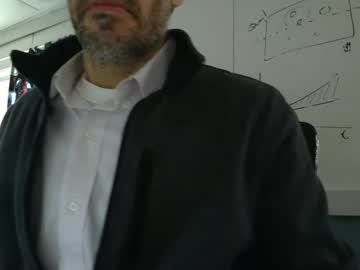 Wellheynow Chaturbate stream image from February 03, 2025