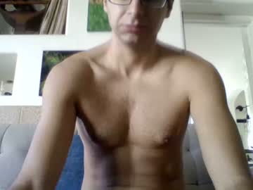 Ar2_Hot1994 Chaturbate stream image from February 03, 2025