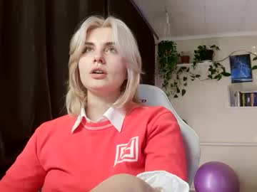 Linabloomxxxx Chaturbate stream image from February 03, 2025