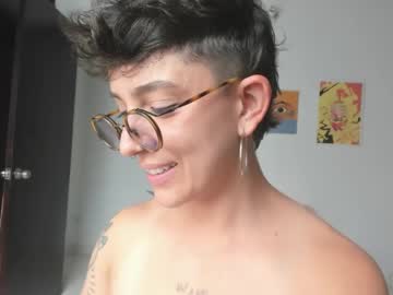 Simone_4201 Chaturbate stream image from February 03, 2025