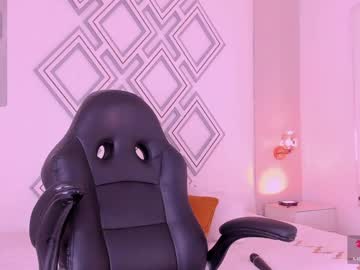 _Curly_Girl_ Chaturbate stream image from February 03, 2025