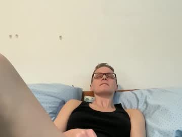 Leahwilde Chaturbate stream image from February 03, 2025