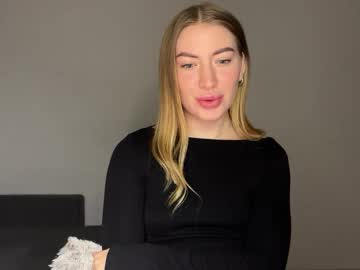 Milanaaa_ Chaturbate stream image from February 03, 2025