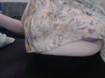 Voluptuousvixxxen1 Chaturbate stream image from February 03, 2025