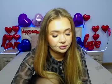 Anastacyyellig Chaturbate stream image from February 03, 2025