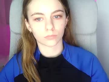 Ariacreazy Chaturbate stream image from February 03, 2025