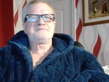 Daddiescockforyou Chaturbate stream image from February 03, 2025