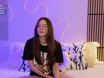 Ester_Hill Chaturbate stream image from February 03, 2025