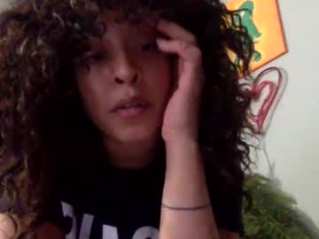 Hunyybunz Chaturbate stream image from February 03, 2025
