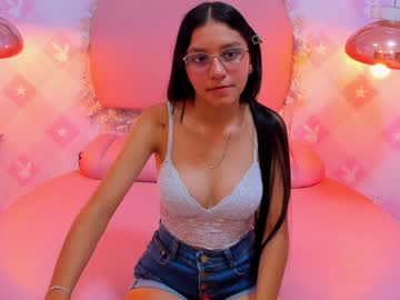 Kahty_Jones Chaturbate stream image from February 03, 2025