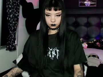 Lilithmoon666 Chaturbate stream image from February 03, 2025