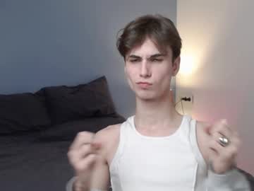 Lucacharm Chaturbate stream image from February 03, 2025