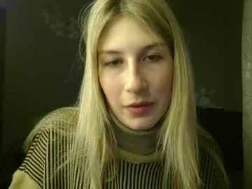 Evelyn_21_M Chaturbate stream image from February 03, 2025