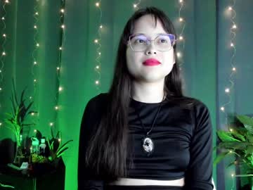 Shantalcerezo Chaturbate stream image from February 03, 2025