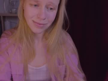 Hihi_Im_Chloe Chaturbate stream image from February 04, 2025