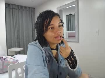 Mayaa_Ross Chaturbate stream image from February 04, 2025
