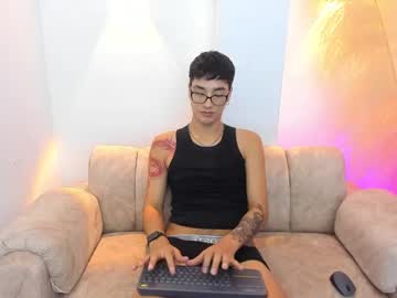 Aroon_Coxs Chaturbate stream image from February 04, 2025