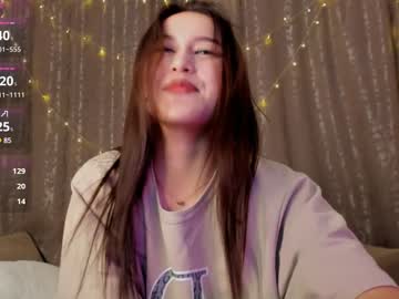 Azumi_Rai Chaturbate stream image from February 04, 2025