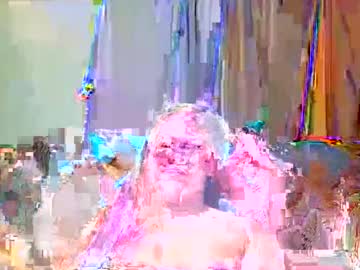 Prettypinaylonghair stream image from February 04, 2025