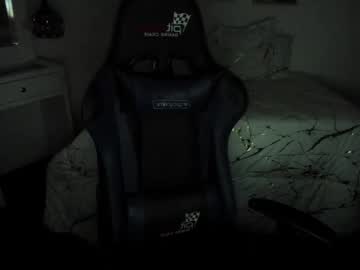 Celestemooon Chaturbate stream image from February 04, 2025
