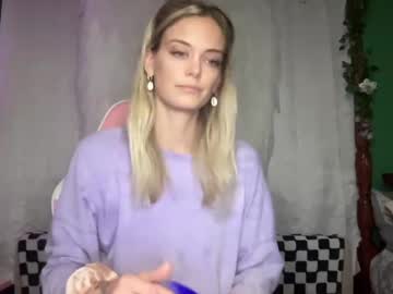 Shereallyreal Chaturbate stream image from February 04, 2025