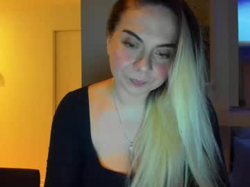 Winter_Miracle Chaturbate stream image from February 04, 2025