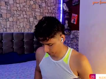 Derekk_Cute Chaturbate stream image from February 04, 2025