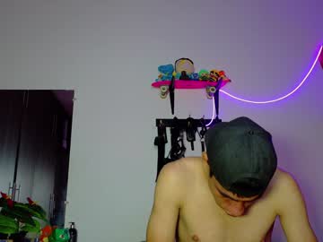 Nymphobuddies Chaturbate stream image from February 04, 2025