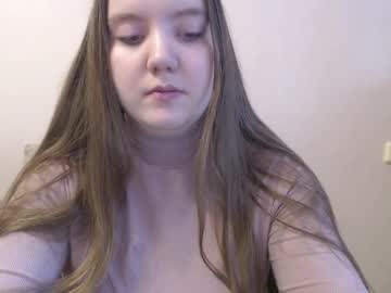 Aquanarmin Chaturbate stream image from February 04, 2025